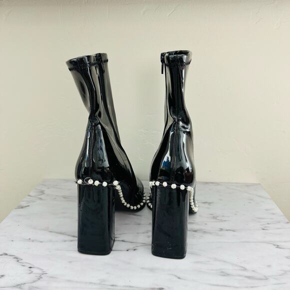 Steve Madden Edita Black Patent Leather Bedazzled Booties Women’s Size 8.5 - Picture 6 of 10